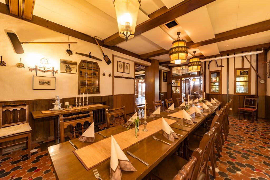 Altes Gasthaus Kuhr - Hotel & Restaurant Papenburg Eksteriør bilde