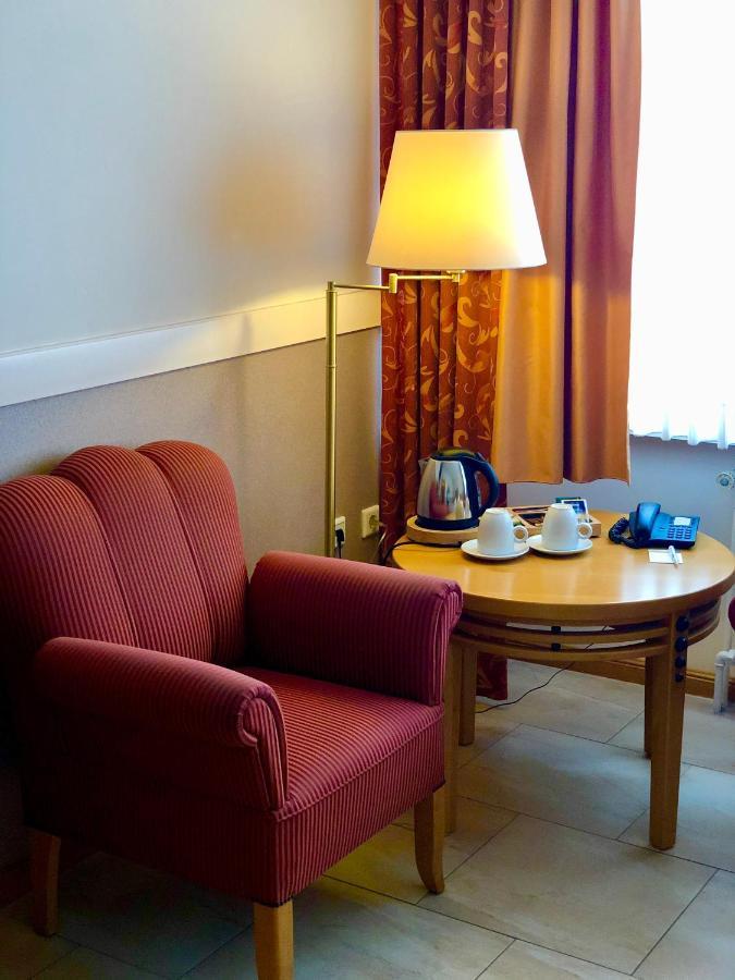 Altes Gasthaus Kuhr - Hotel & Restaurant Papenburg Eksteriør bilde